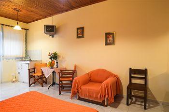 Artemis Studios And Apartments Psarou  ภายนอก รูปภาพ